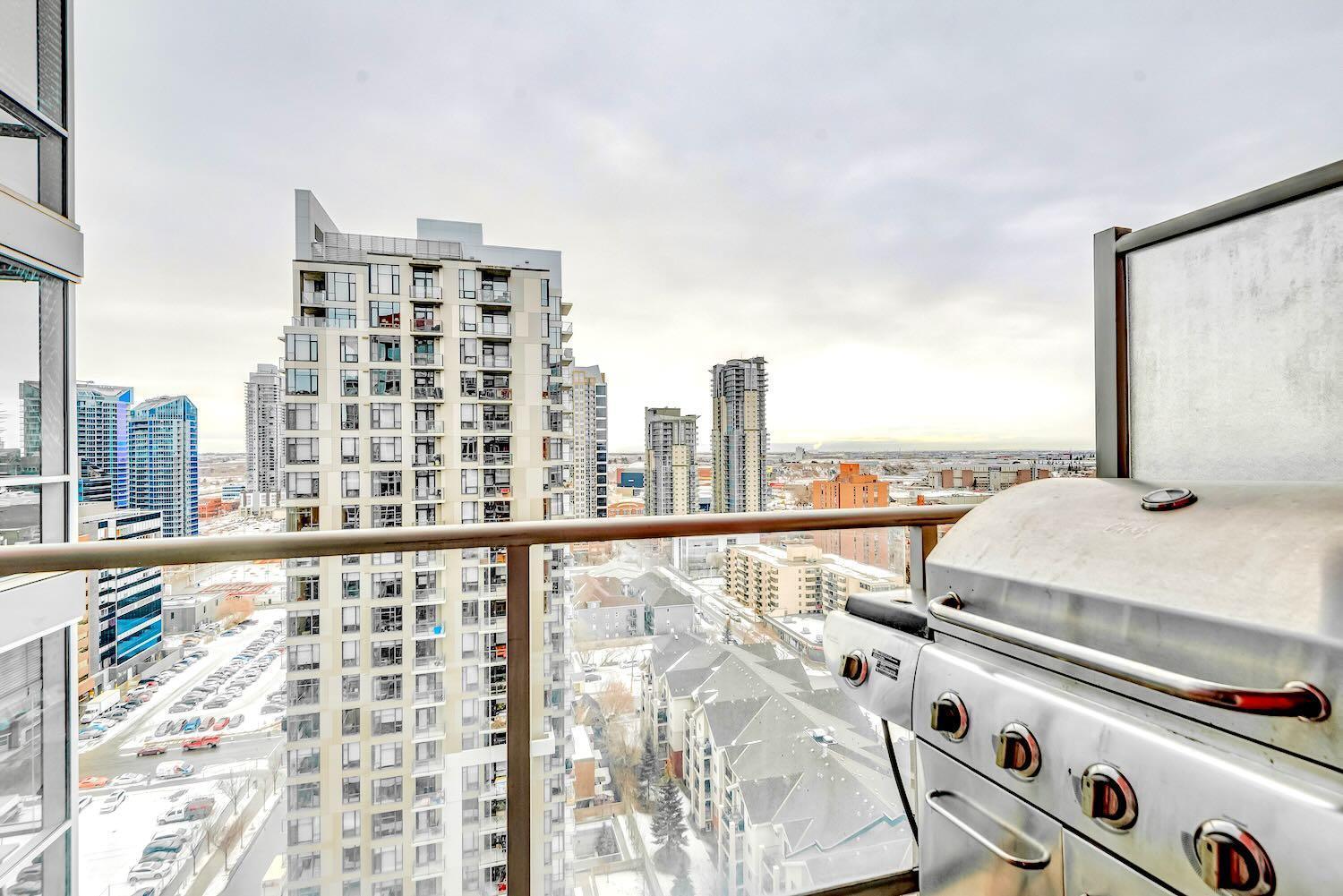 Modern 2Br Condo - King Bed - Downtown City Views Калгари Экстерьер фото